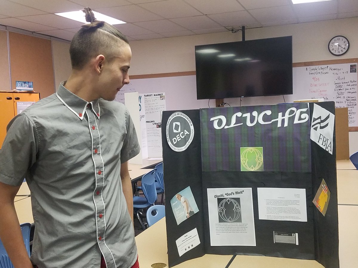 <a href="/DohertySpartans/">Doherty High School</a> Business and Marketing students present proposals for school based enterprises at the first annual Spartan Spotlight. @DS_Classen <a href="/SteveOttmer/">Steve Ottmer</a>
