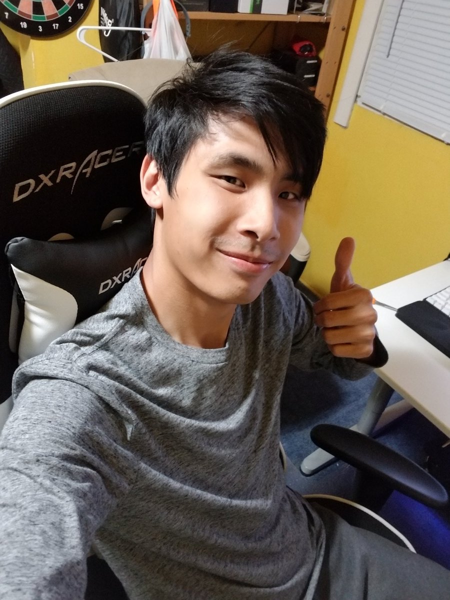 chrisjaychan's tweet photo. Thanks again to @DXRacer. Always wanted one for a long time! I was so pumped when I found out I won it from C2E2. https://t.co/YW0oqlj3Mu