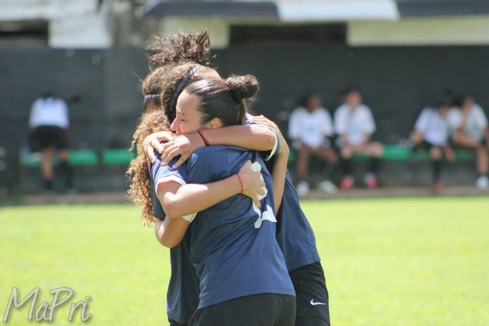 lauravalverde25's tweet photo. A cada dia, tenho mais certeza de que quero jogar futebol p resto da minha vida! #guardei1 🙏🏼🔥 https://t.co/ebi4UGnUv9