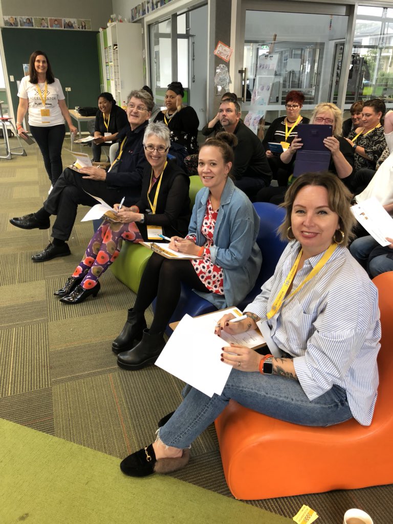 Judges lined up and ready to take on the #ACCELERATOR18 Design Thinking pitches @kerynjdavis