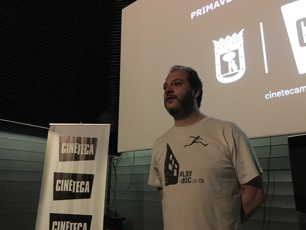 andreaguzm's tweet photo. Esto es un non-stop!! Hoy mi compañero #DavidVarela presenta el pase de prensa del #Estreno en @CinetecaMadrid de @losninos_peli de @lamaitealberdi #Documenta2017
https://t.co/41uSBf6D8F https://t.co/PW8OGdqiJ3