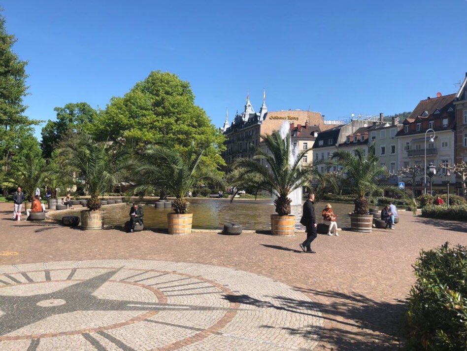 SchumacherMed's tweet photo. Wir bringen die Sonne 🌞 für Euch!
Bei der 66. Jahrestagung der Vereinigung Süddeutscher Orthopäden und Unfallchirurgen #VSOU im #Kongresshaus in Baden - Baden https://t.co/pwx7Vf8rI9