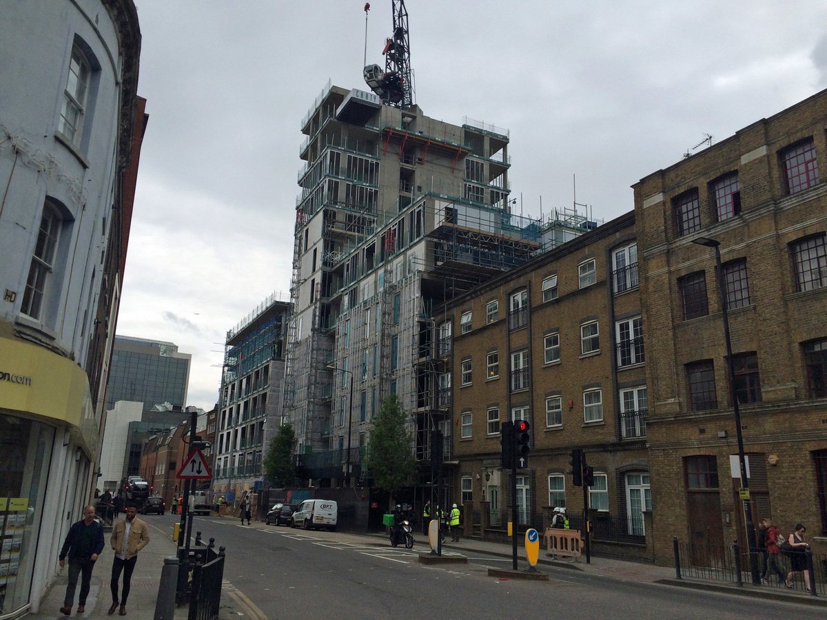 CooleyArchitex's tweet photo. Gemma visited our #DockStreet site yesterday. It's going up quickly with almost all the concrete cast done.
#CooleyArchitects #TowerHamletsConstruction #OrdnanceBuilding https://t.co/UvJr6srz5F