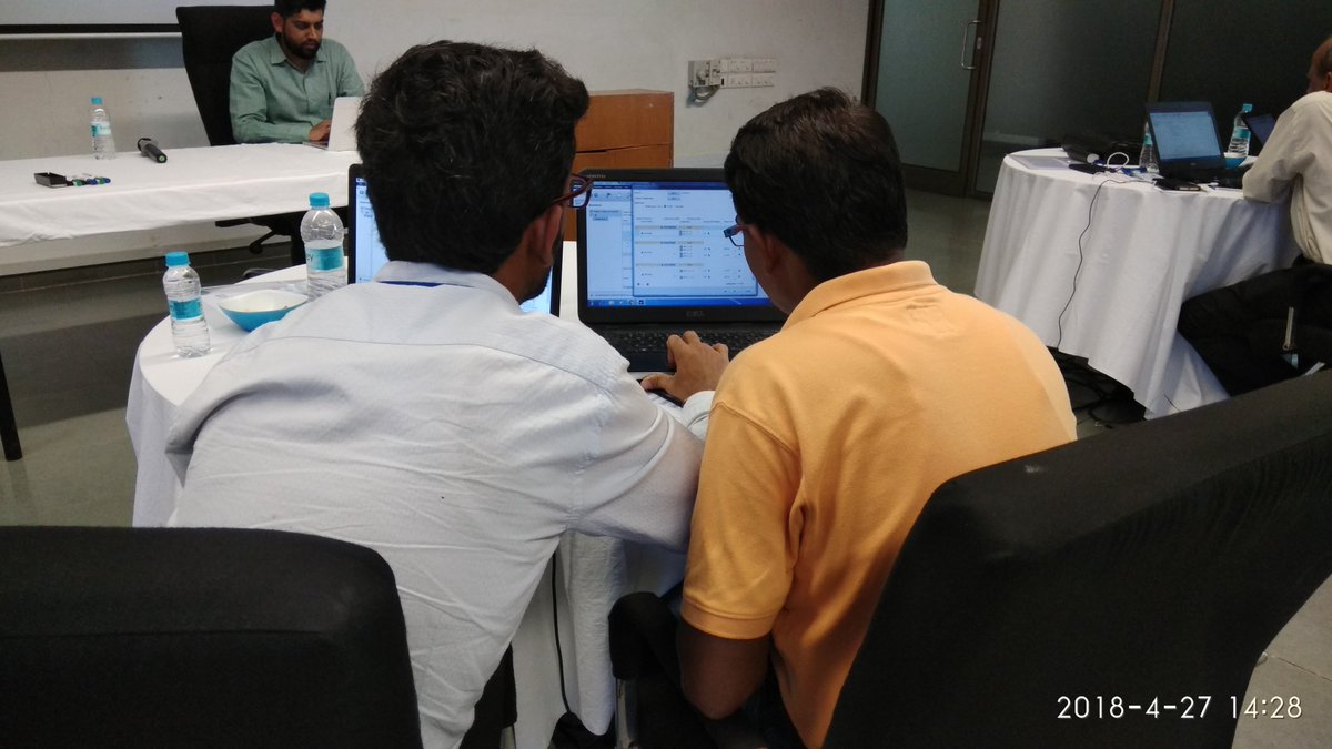 GERMIRnD's tweet photo. #SolarTraining on #PVSOL #Software
Participants here are seen performing a #handson session on #Database and #Designing of #gridconnected #solar #PV #power plant ADS Projects &amp; Systems (P) Ltd. #DeepankerBishnoi #ChaitaliMehta Radhika @Savalia23 #HimanshuDesai #AkashDavda https://t.co/iobPrMvXtr