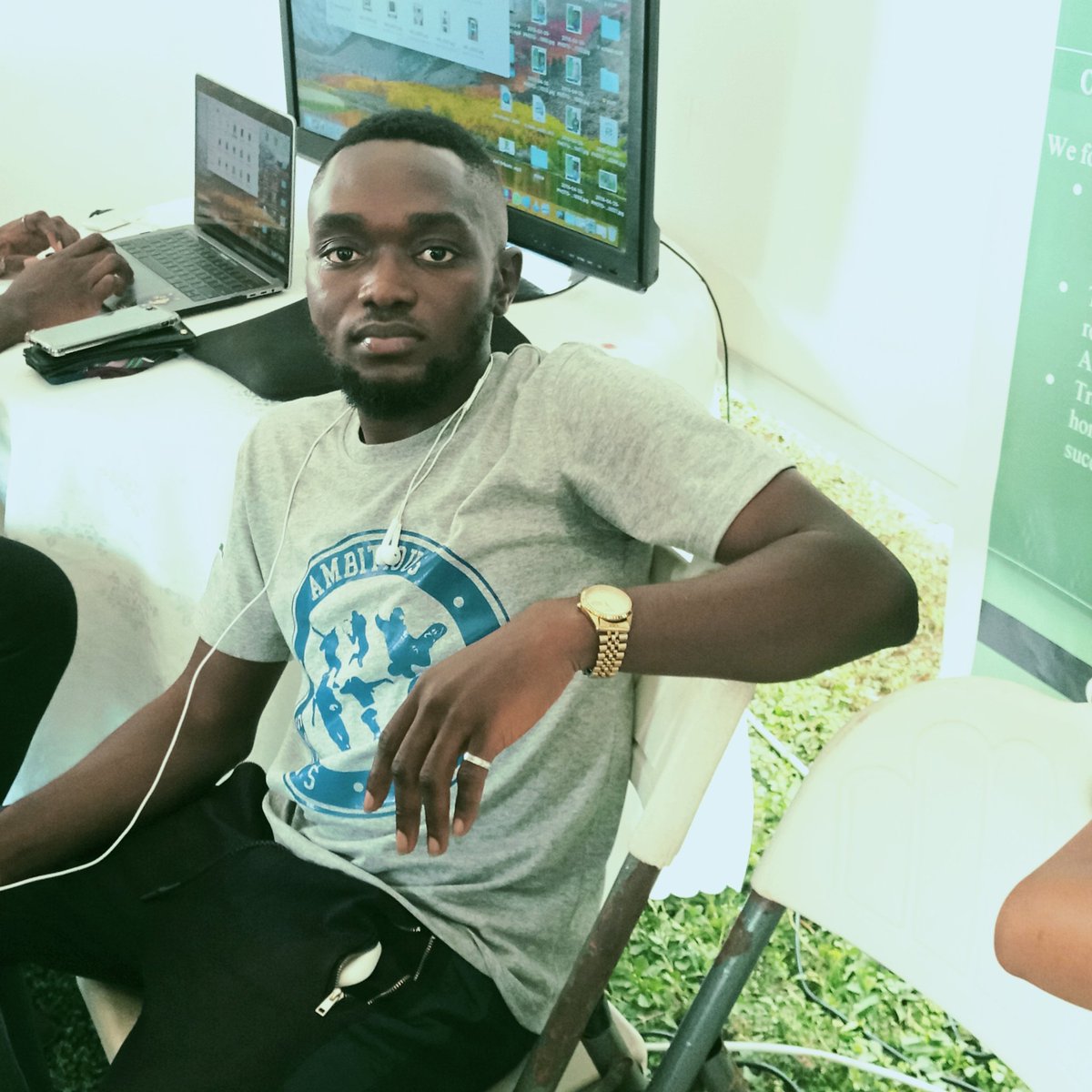 NiiKlortey's tweet photo. This is @ambitiousports_ we the best run come #ass #UGBSOFFICIAL #managementday39 @Gacheampong @Rafurl https://t.co/vvkBsYsf7U