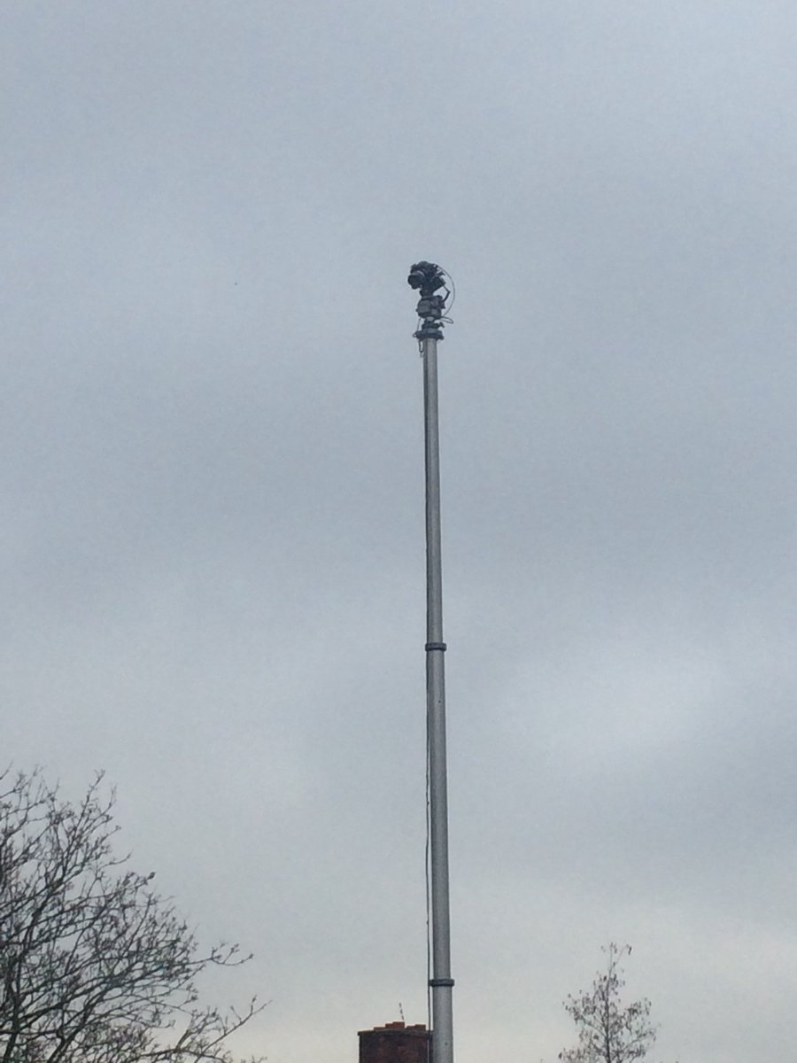 laylacurtis's tweet photo. Opened the blinds to see this #cameraonastick looking in on me. Froze. Closed the blinds. 
#surveillance #peepingtom #watchedinmyownhome #spooked #whoiswatchingthewatchers #cameraonapole #whatyoulookingat https://t.co/g8kYOp7XiI