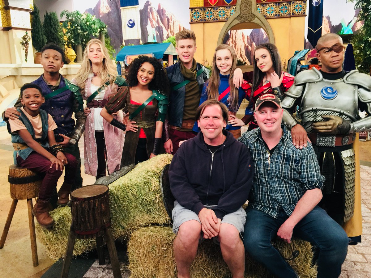 Last fall we embarked on a 20 episode season. The writers, cast &amp; crew of this show have poured everything they have into making this a great show. So grateful for the chance to get to work with these experts in their craft. Fingers crossed for more seasons to come. 🤞⚔️🤞⚔️