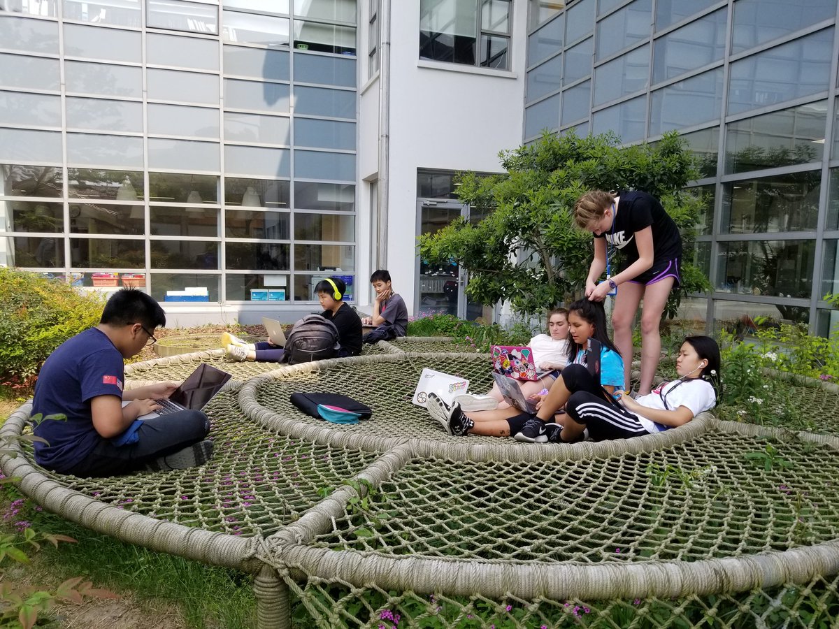 spower's tweet photo. Absolutely glorious day to take the learning outdoors! #saspudong #saschina #designstudio https://t.co/oNIoZtcNyp
