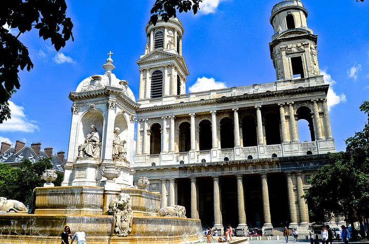 MichelleMoggio's tweet image. In the Pink at Place Saint-Sulpice http:thepariseffect.net/blog/in-the-pi… #TheParisEffect #Paris #StGermaindesPres #travel