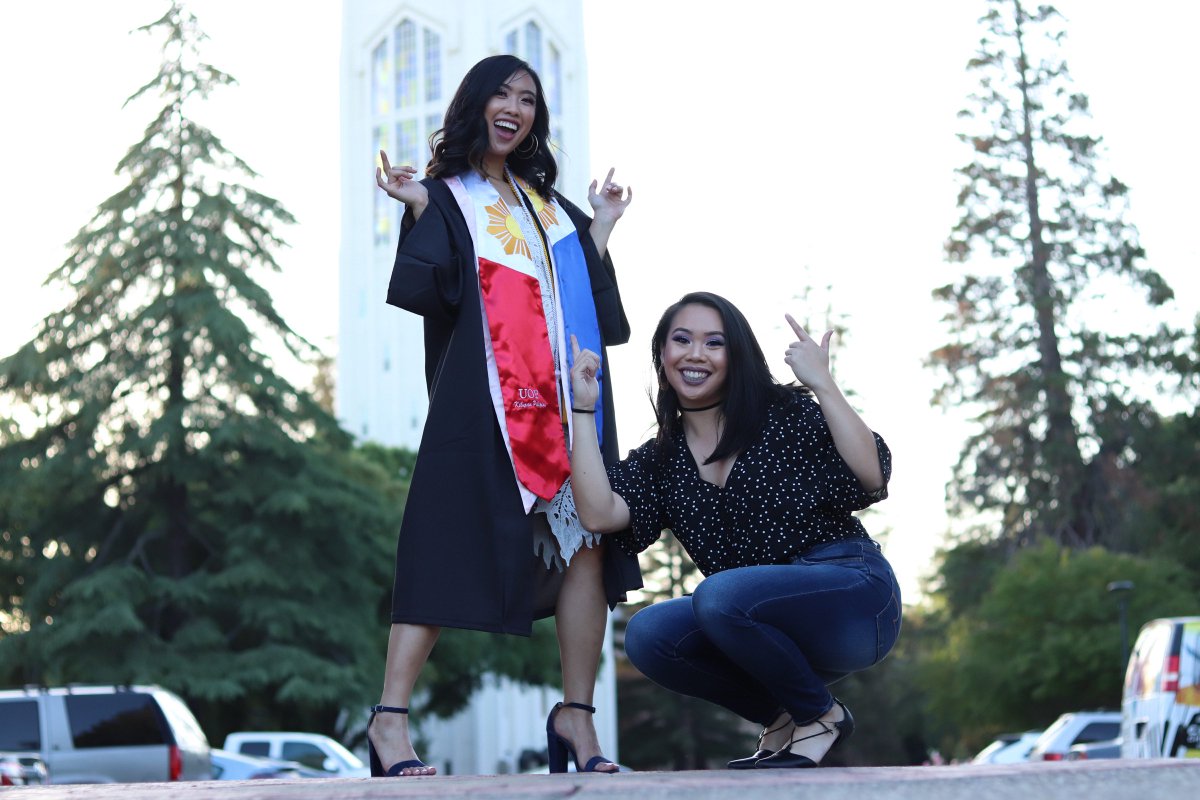 ktambongco's tweet photo. Grad pics #ratchetedition 😭💕 https://t.co/DEzZ6Y8dk9