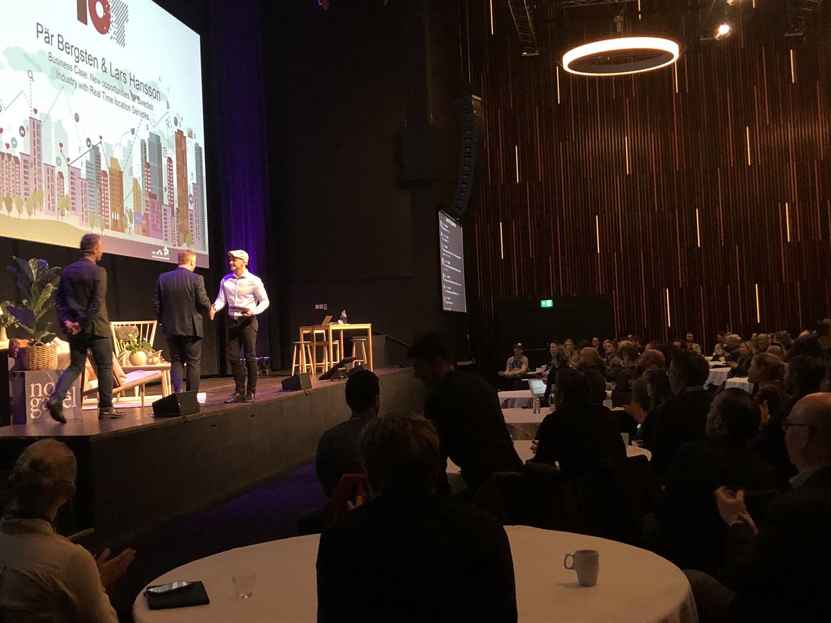 hd_wireless's tweet photo. Smart Factory project manager Lars Hansson, @ScaniaGroup and H&D Wireless CEO @par_bergsten present the joint Scania + H&D RTLS case at #iotconf , 300 people in the audiense. https://t.co/MNqxt8clmk