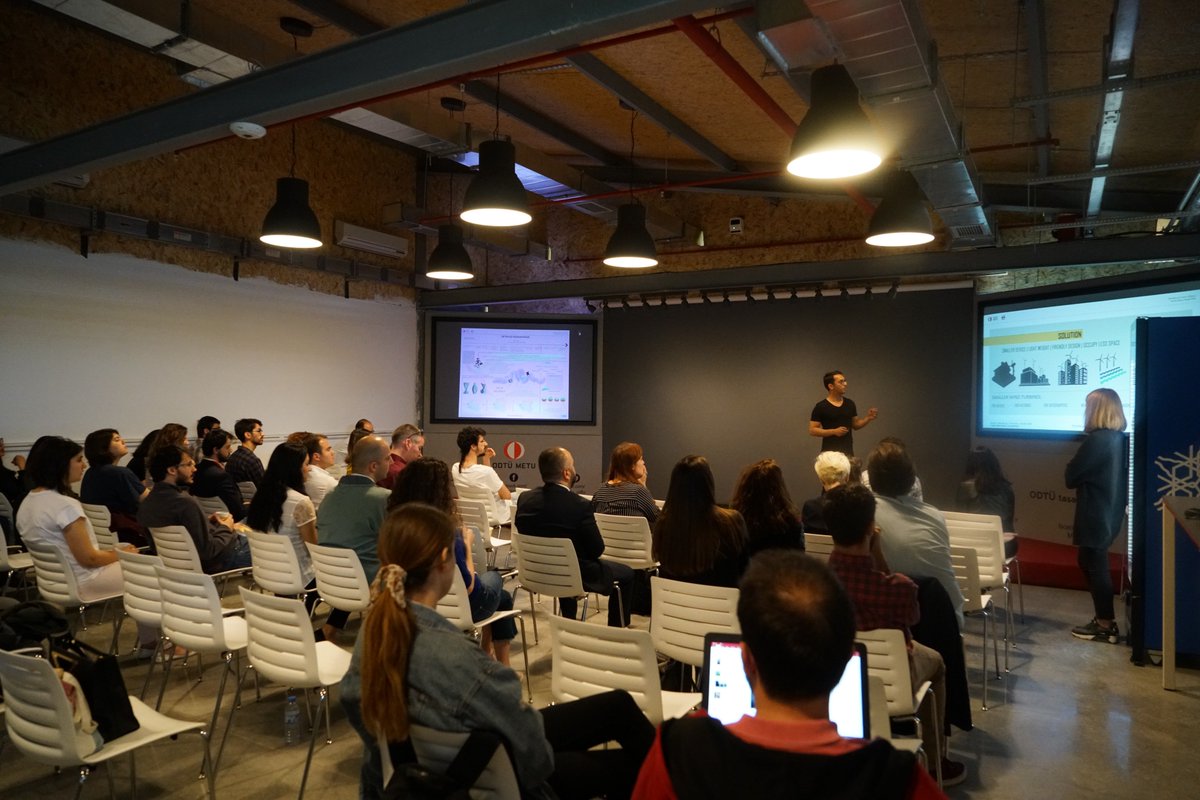 metudf's tweet photo. Disiplinlerarası Tasarım Stüdyosu Bahar 2018 Dönemi, detaylı tasarım fikirlerini sunmaya başladı.
#METUDF #interdisciplinarydesignstudio #IDS #DTS #detaileddesignphase https://t.co/FxWH9SDD5Q