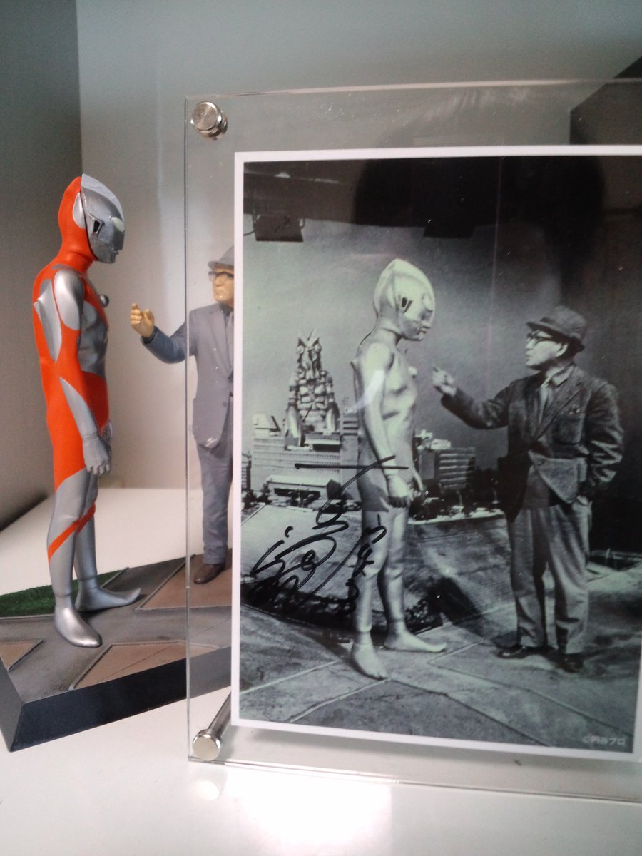 円谷英二氏とウルトラマン 「ウルトラマン」 1/12 ポリストーン製スタチュー 円谷英二氏とウルトラマン 「ウルトラマン」 1/12 ポリストーン製