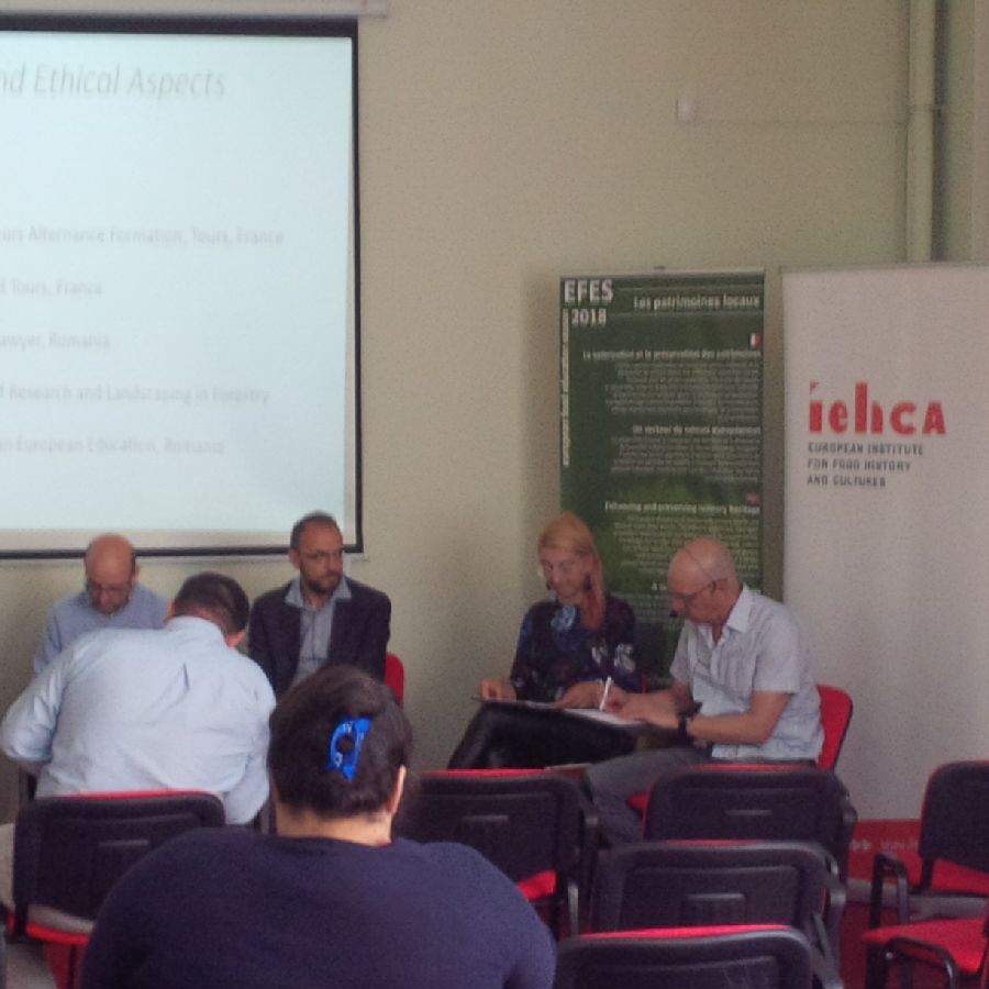 IEHCA_Network's tweet photo. Closing conference EFES Erasmus+ project  'Hunting: legal and ethical Aspects' #Brasov #Romania #CFATours @UnivTours @IEHCA_Network @AntoineGodbert @villedetours https://t.co/QyFHUzCOny