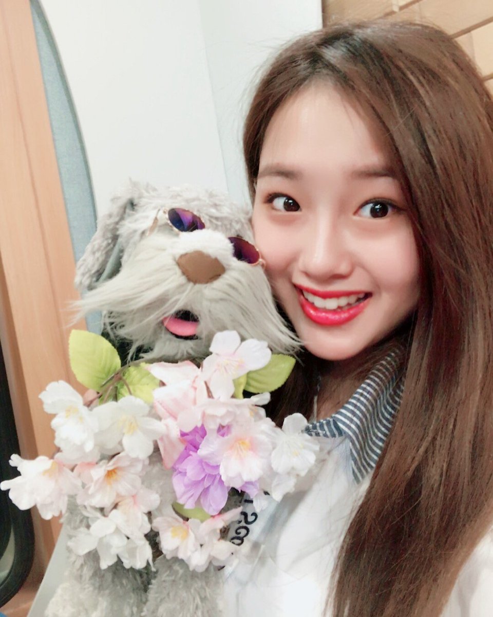 KrieshaTiu_PH's tweet photo. 180427 Kpoppin's mascot (Popcorn) IG account update with Kriesha Chu:

사진이고 뭐고 크리샤 가까이서 보기 바쁨@.@ 일할 맛 난드아🤩
-
#arirang #radio #kpoppin #케이팝핀 #Isak #이삭 #mascot #마스코트 #popcorn #팝콘 #daily #일상 #TGIChu #Kriesha_Chu #크리샤츄 

#KrieshaChu https://t.co/0MU2odHa2d