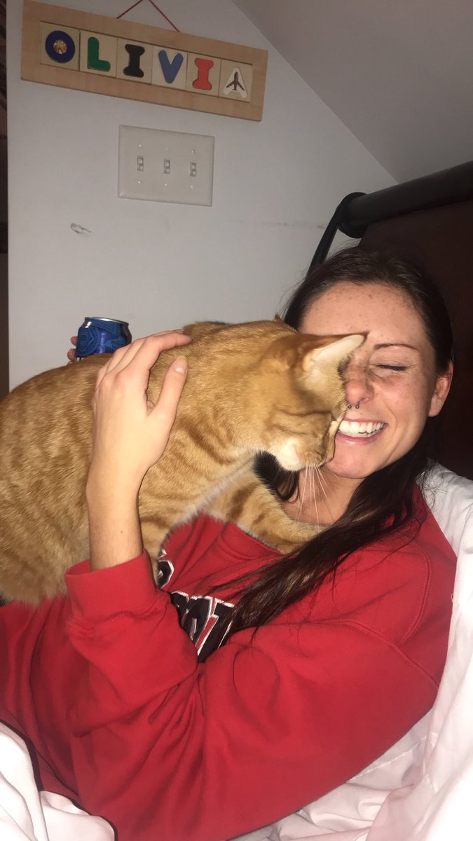 ocrane18's tweet image. Happy birthday to my best friend in the whole entire world you are my moon to my sun i love you so much 💞 i could not do it without you babe ily 💙@amandamariee427