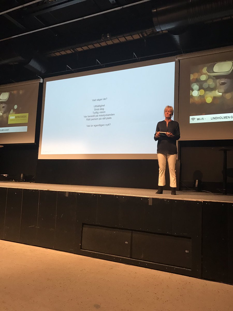 LindauLindau's tweet photo. DÄ Àr riggningen klar för att strax up on stage! #sigmaevents https://t.co/A6pQtk5sYq
