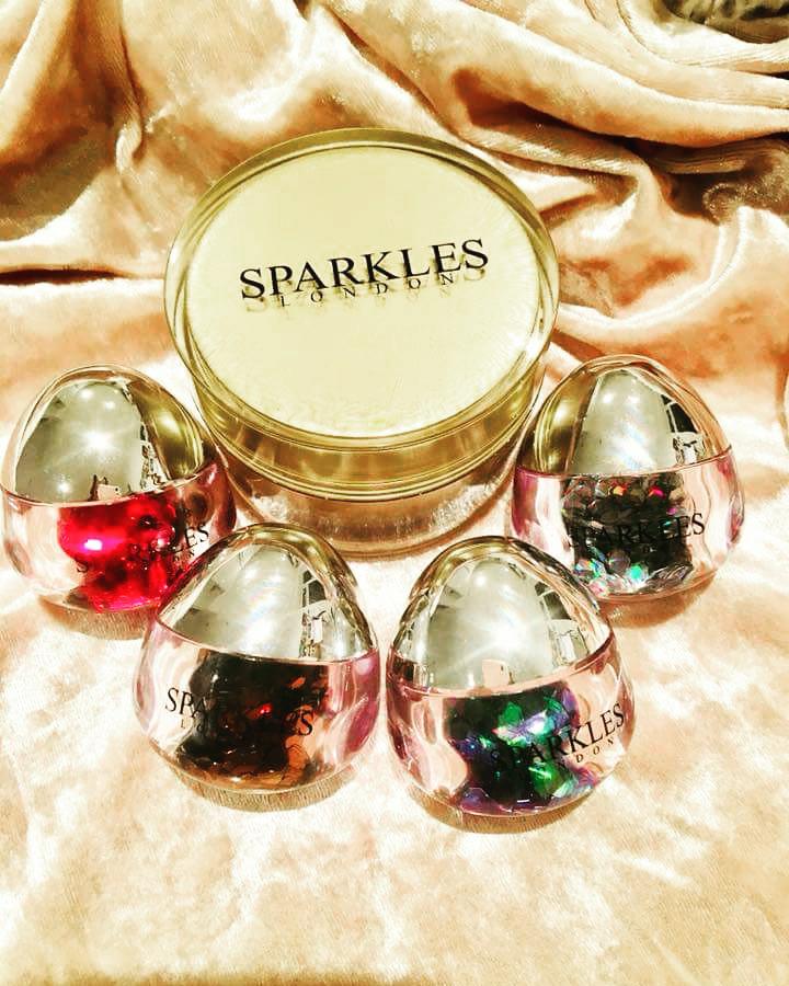 LFippen's tweet photo. Love the sparklessquad glitter @SalonMagIreland @sparklesldn @sparklessquad @IrishBeautyShow  @IrishBeautyMag @glitterexpress1 @glitternails2 @scratchmagazine https://t.co/lCexZ3d89Z