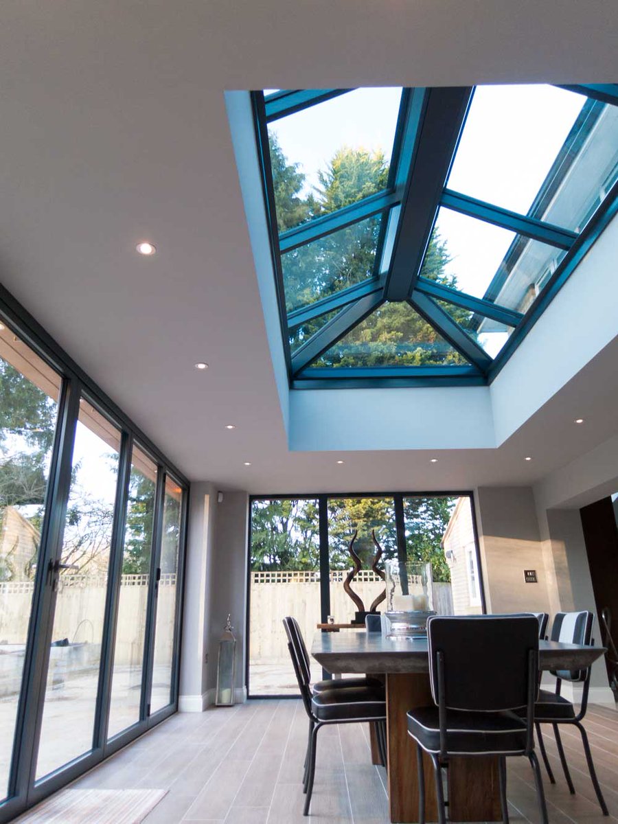 Frame__Maker's tweet image. Relax it&apos;s Friday but don&apos;t let the weather get you down.....pop over to framemakerleicester.com and whether its a new Aluminium Roof Lantern or uPVC Flush Casement Windows you are wanting then we are the place for you......call 0116 2784000 or email sales@framemakerleicester.com