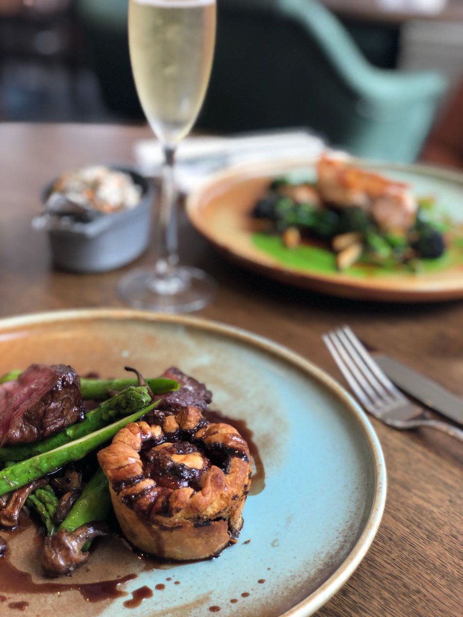 The Coach Makers Arms tweet media