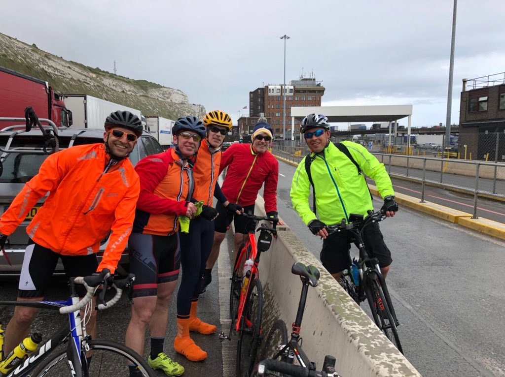 OCHCPitchin's tweet photo. Day 1 stage 1 complete after 103 miles in the bag! Crew 2 are safely on the ferry with a few stories to tell along the way and only 20 more miles today on the other side! #OCHCpitchin #Ride275 or #280ish. Don’t forget to donate - https://t.co/NoZXMHTdsI please RT @EnglandHockey https://t.co/yTjfUFQ8sT