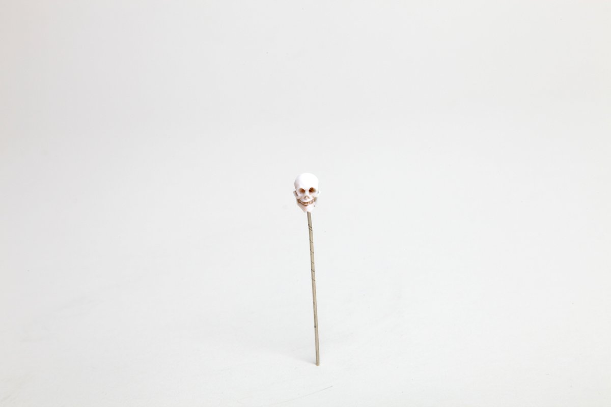 SalvArmyArchive's tweet photo. #MuseumWeek18
In the 1880s a body of people formed who were in opposition to the #SalvationArmy & publicly demonstrated against them. They were known as the 'Skeleton Army'. This pin badge was their symbol & worn by its members.
(P.C. Lauren Forster) https://t.co/PpA9sHni1E