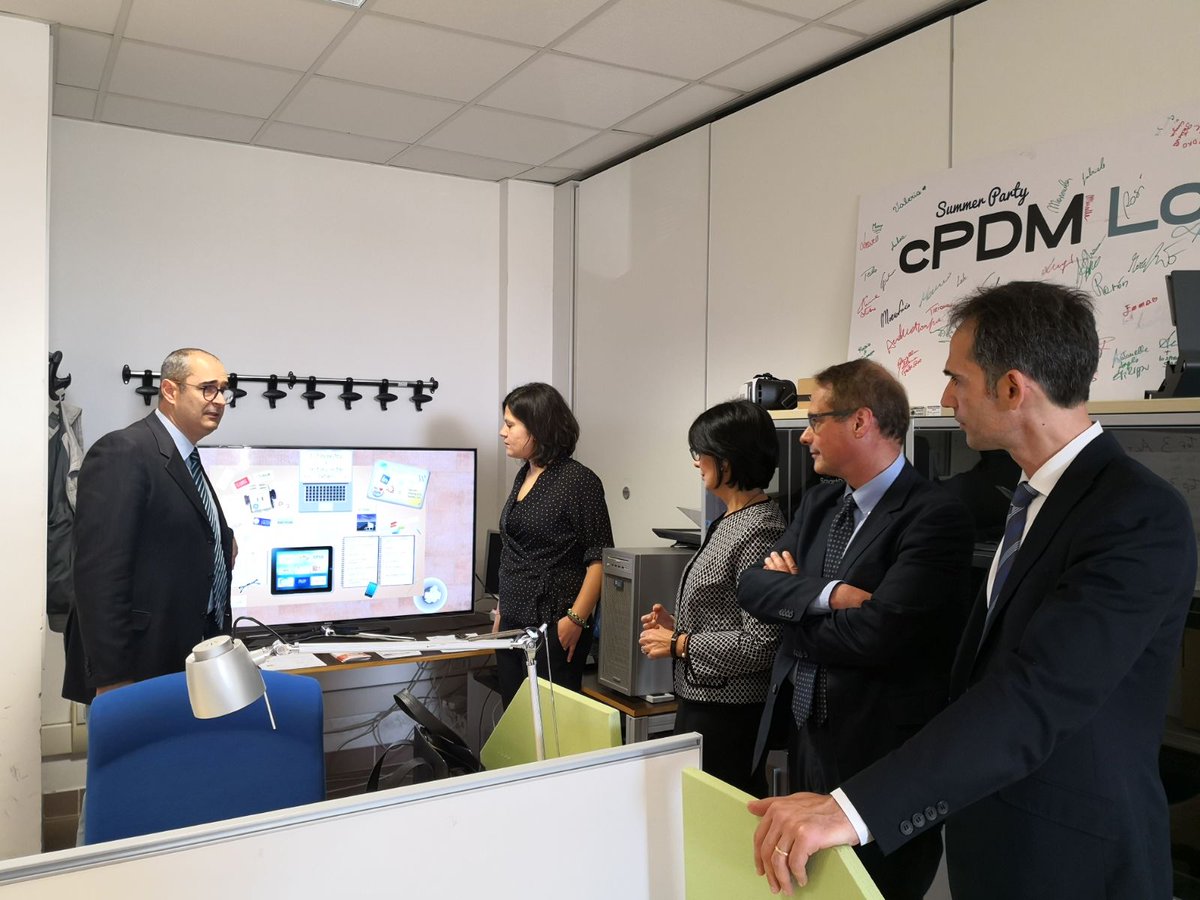 #OpenCoreLab <a href="/Core_Lab_Lecce/">CoreLab</a>: Visita del <a href="/MiurSocial/">MiurSocial 😷</a> e del Rettore #VincenzoZara <a href="/unisalento/">UniSalento</a>.