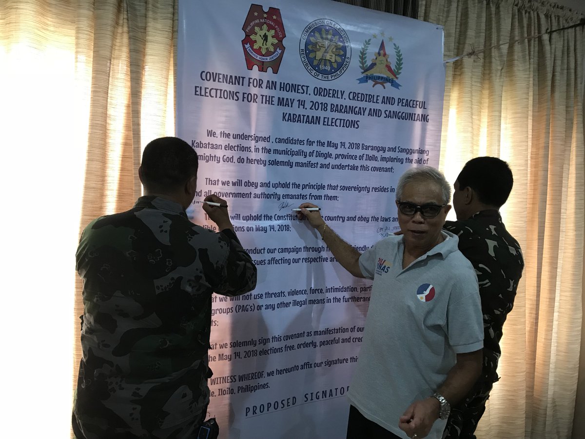 COMELECREGION6's tweet photo. Peace Covenant Signing at Dingle, Iloilo. COMELEC Region VI was represented by ARED Tomas S. Valera. https://t.co/WgwO50x9gt