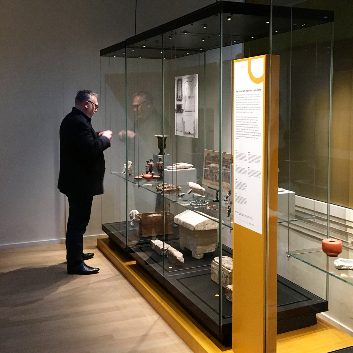 About the other night...
Opening great new exhibition for the commemoration of 200 years @RM_Oudheden - Featuring our modular and demountable display solutions. #meyvaert #museography #exhibitiondesign