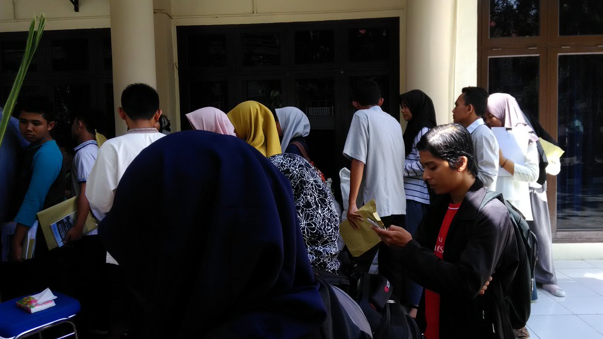 iloveaceh's tweet photo. Registrasi Peserta Lawatan Sejarah Nasional Provinsi Aceh (LASENAS) 27 april - 1 mei 2018, Asrama Haji Banda Aceh. Peserta dari seluruh Indonesia. https://t.co/YBqB1AOmHu