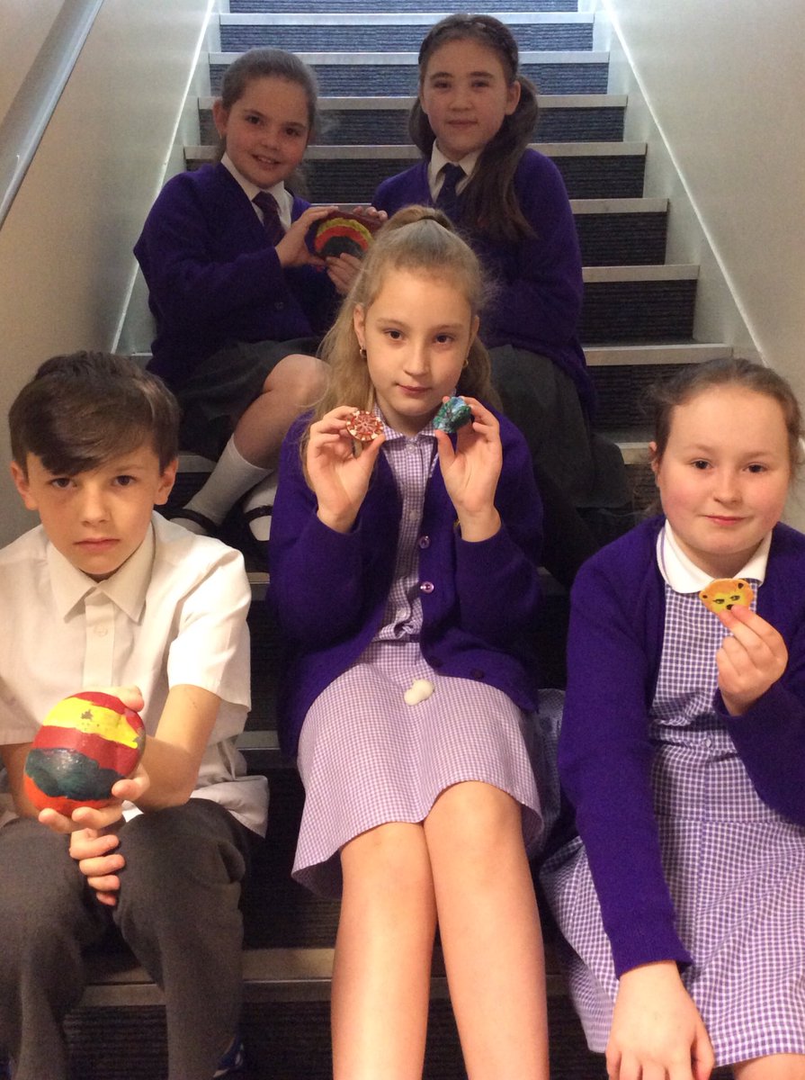 AStanleyGarston's tweet photo. @GarstonCE @RainbowEduMAT The rock fairies have been very busy in Garston. We had very excited children this morning who couldn’t wait to show us their findings. #LoveGarstonCommunity https://t.co/LpJ1onWazo