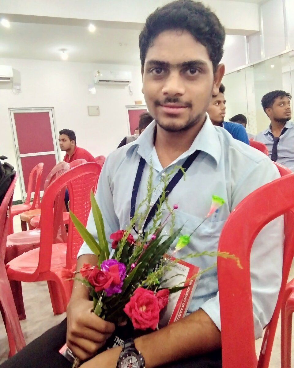 AjitKumarSa5's tweet photo. #ajit #ajitkumar #ajitkumaronline #some #kumar #tornky #aajit #followback #instogo #instagood #insta #instamodel #Selfie #addition #college #ajitkumar #election #model #instagram #collegelife #followme #follow4follows https://t.co/Cmr8ggb1Xj