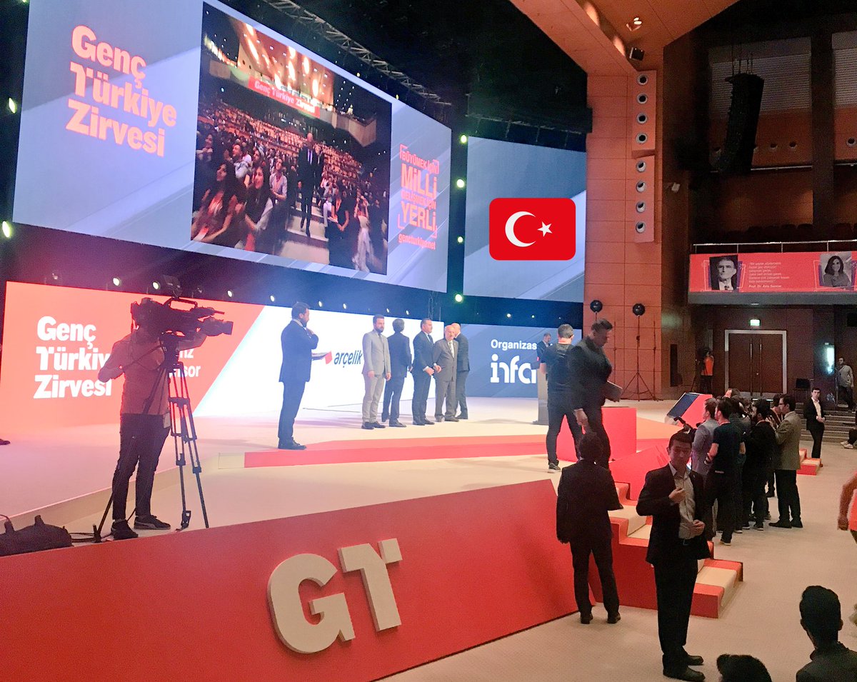 muharrembaltaci's tweet photo. #GençTürkiyeZirvesi ile yarınlara dair umutlarını besleyen #genç kardeşlerimize @gencliksporbak nmz Sn @OA_Bak beylerin tavsiyeleriyle @gencturkiyenet programında #millitakım ruhuyla milli projelere imza atmalıyız
Sahaya çıkmaktan korkmayın,
her sahada lider olan siz olun https://t.co/nC6GhfPEMQ