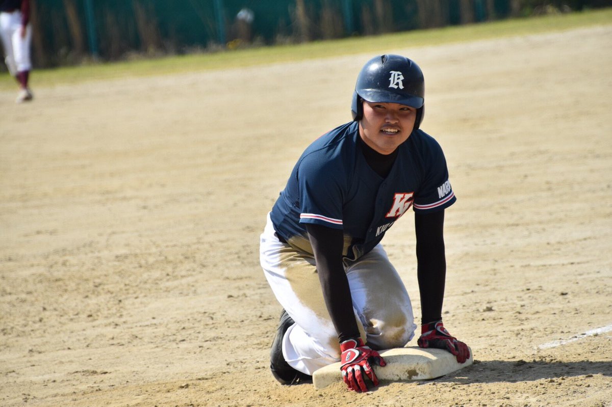 〜選手紹介〜
#60 久保 友樹 環境デザイン学科 4回生
昨年の副キャプテンで数少ない西日本優勝メンバーの一人🏆
観察眼が優れておりその視野の広さはチーム随一である🤓🧐😳
なお、ここ最近の彼は暑さのせいでテンションがおかしいせいかよく奇声を発するようになった😎🤩