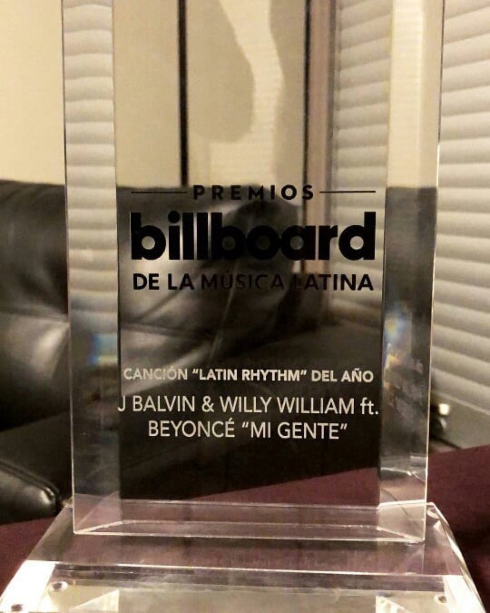 willy_william's tweet image. BOOOOOOM 🙏🏾🌪🌎🔥
Thank You, Gracias, Merci ❤️
@JBALVIN @billboardlatin @BBMAs @billboard @Beyonce @scorpio_music