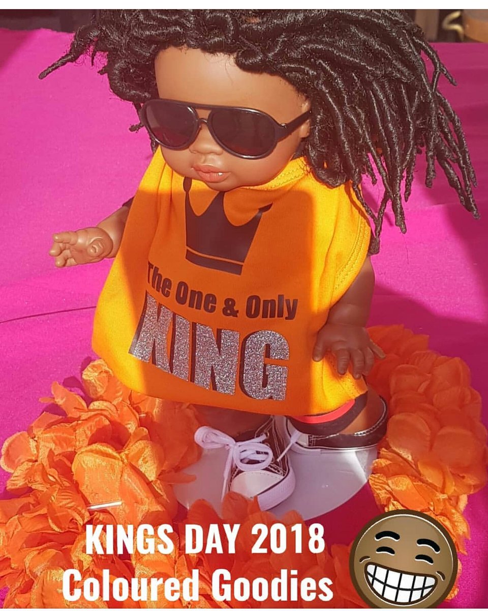 CultuurBenefiet's tweet photo. #Afrobusinessnederland get ya sales up today get money #Doll #Kingsday #NL #supportblackownedbusiness today &amp; everyday #BlackLivesMatters #Doll #colouredgoodies #amsterdam #Koningsdag2018 🍹🍻🎉#melanine #dutchy https://t.co/1IT5pLwTDY