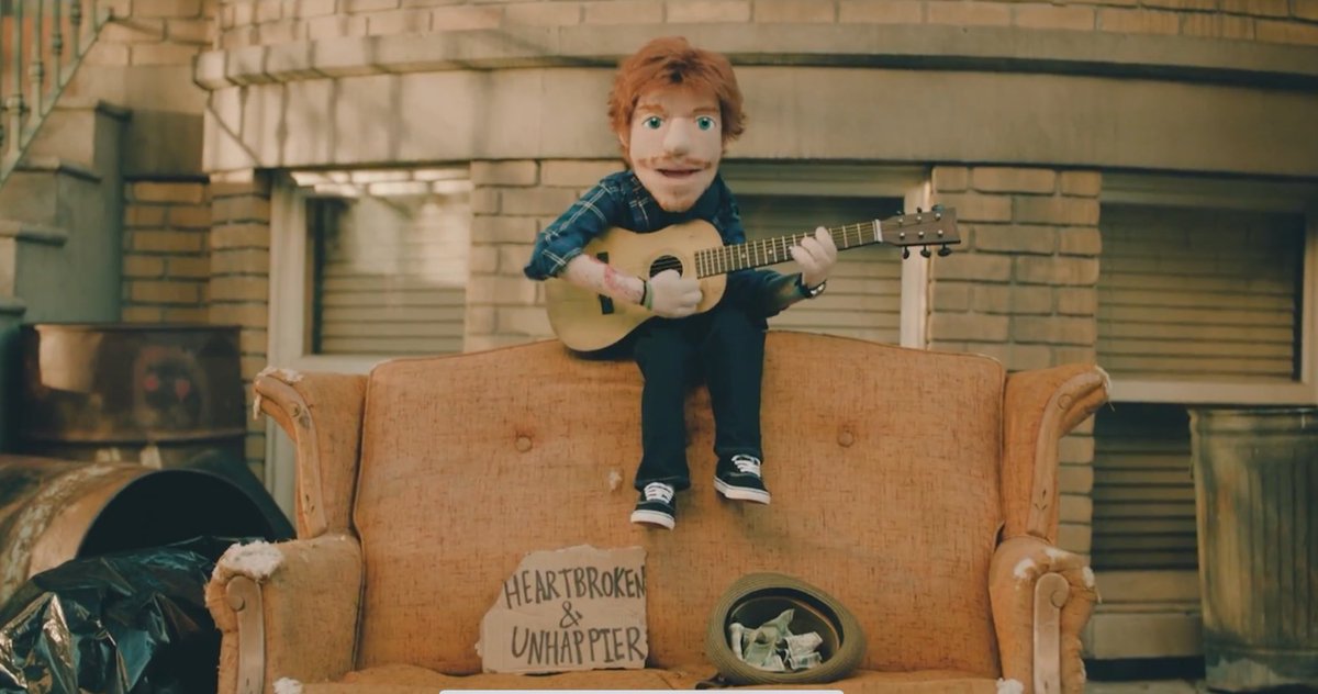EdSheeranFR's tweet photo. NEW. Découvrez le clip «Happier», nouveau single extrait de Divide. 
 https://t.co/zsqqrkdlOc via @youtube 🖤 https://t.co/hBkdnTURjU
