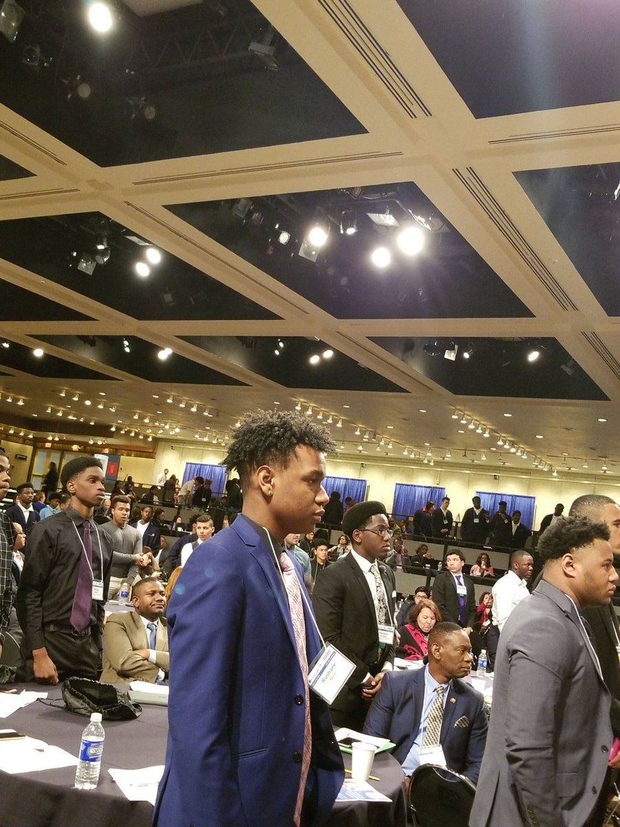 Mpwrd4's tweet photo. #FiveWordsFriday @PrincipalKafele Belief, Purpose, Obligation, Determination and Vision. I will be the star of my dreams. Build me, empower me, take me to the next level!  #WeAreMBK #NYSMBK18 #NYSMBK @YonkersMBK @YonkersSchools @quezada1229 @bostic128 https://t.co/hQfYtb5cYL