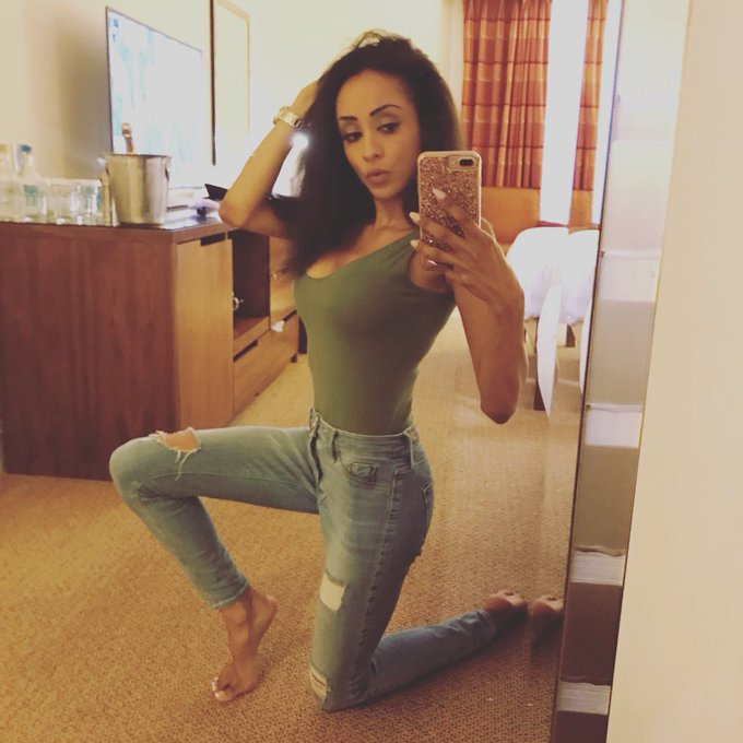 #MirrorSelfie #Kent 🤳 https://t.co/KN7tUynwNL<a href="/tag/mirrorselfie"class="tags">#MirrorSelfie</a><a href="/tag/kent"class="tags">#Kent</a>