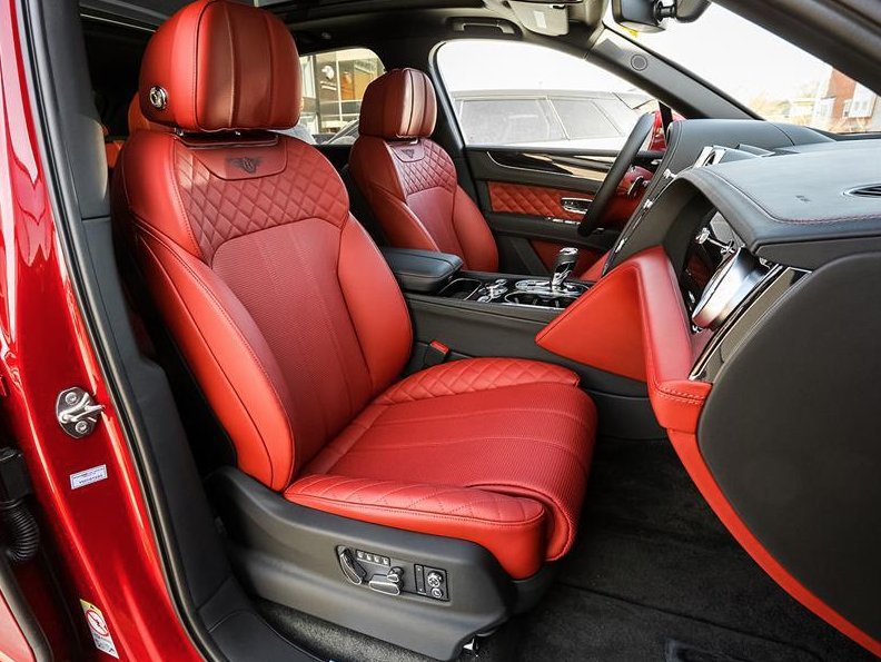 Have you experienced Bentley luxury yet?

Learn more: ow.ly/WqmY30juyV5 
#Bentley #Bentayga
Photo Marc Esteves