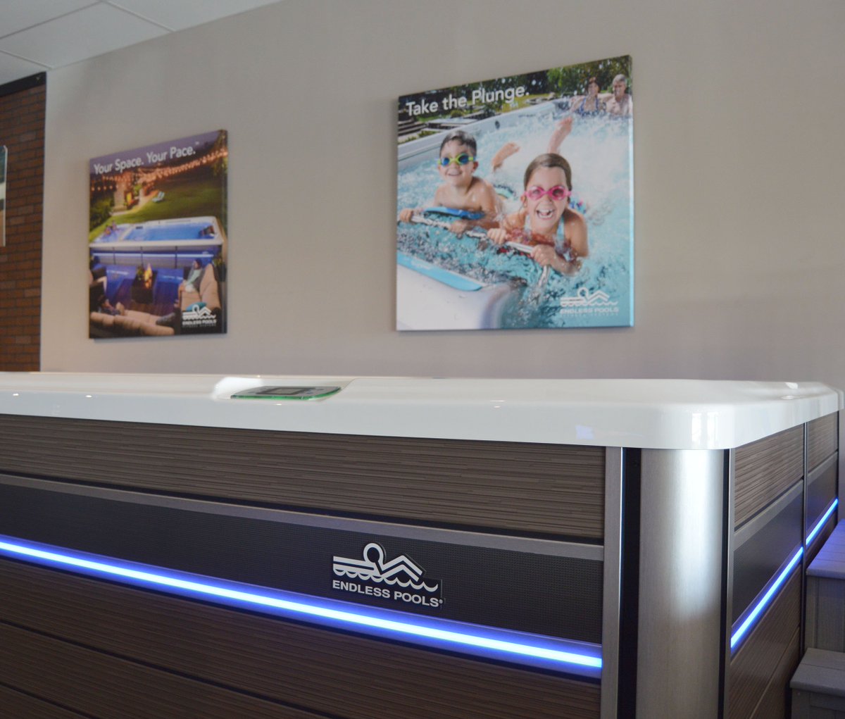 GeorgiaSpaComp's tweet photo. The Endless Pools Expo is underway at Georgia Spa Company! Stop by today, tomorrow or Sunday and experience Endless Pools' new line of swim spas – you can even take a test swim! #YourSpaceYourPace #TakeThePlunge #WellnessWithoutLimits #BeginEveryDayWithYourWellnessInMind https://t.co/pg7Ld3mIV6