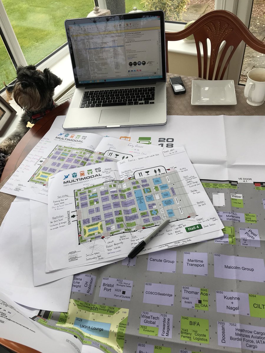 LCEventsUK's tweet image. Final prep for @multimodal 
Spot the assistant...
#EventProfs #opsmanager #eventmanagement #multimodal18