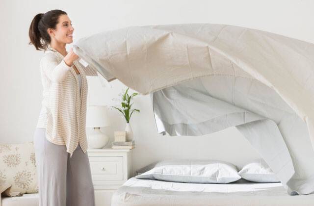 ThreadMillHome's tweet image. Make a difference by making your bed! Threadmill sheets are made with the greenest processes possible and our manufacturing facilities are powered with solar and wind energy. 

#environmentallyfriendly #sleephappy
amzn.to/2HigWj0