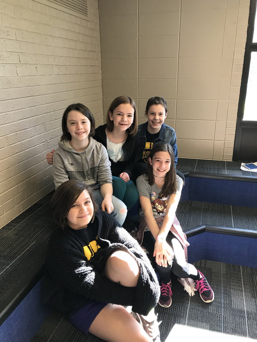 BPS101Pride's tweet photo. What would @JBNelson101 do without these 5 SAB Exec Board Members?! True definition of commitment! #sayinggoodbyeishardtodo @bach_michelle @librarianjbn https://t.co/tzGp9VbGWL