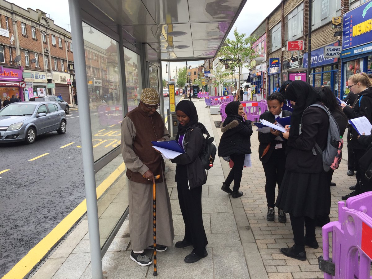 DormersWellsHS's tweet image. DWHS students learning about their local environment: Urban fieldwork @MPSSouthallBdwy @SouthallToday #coummunity #locallearning