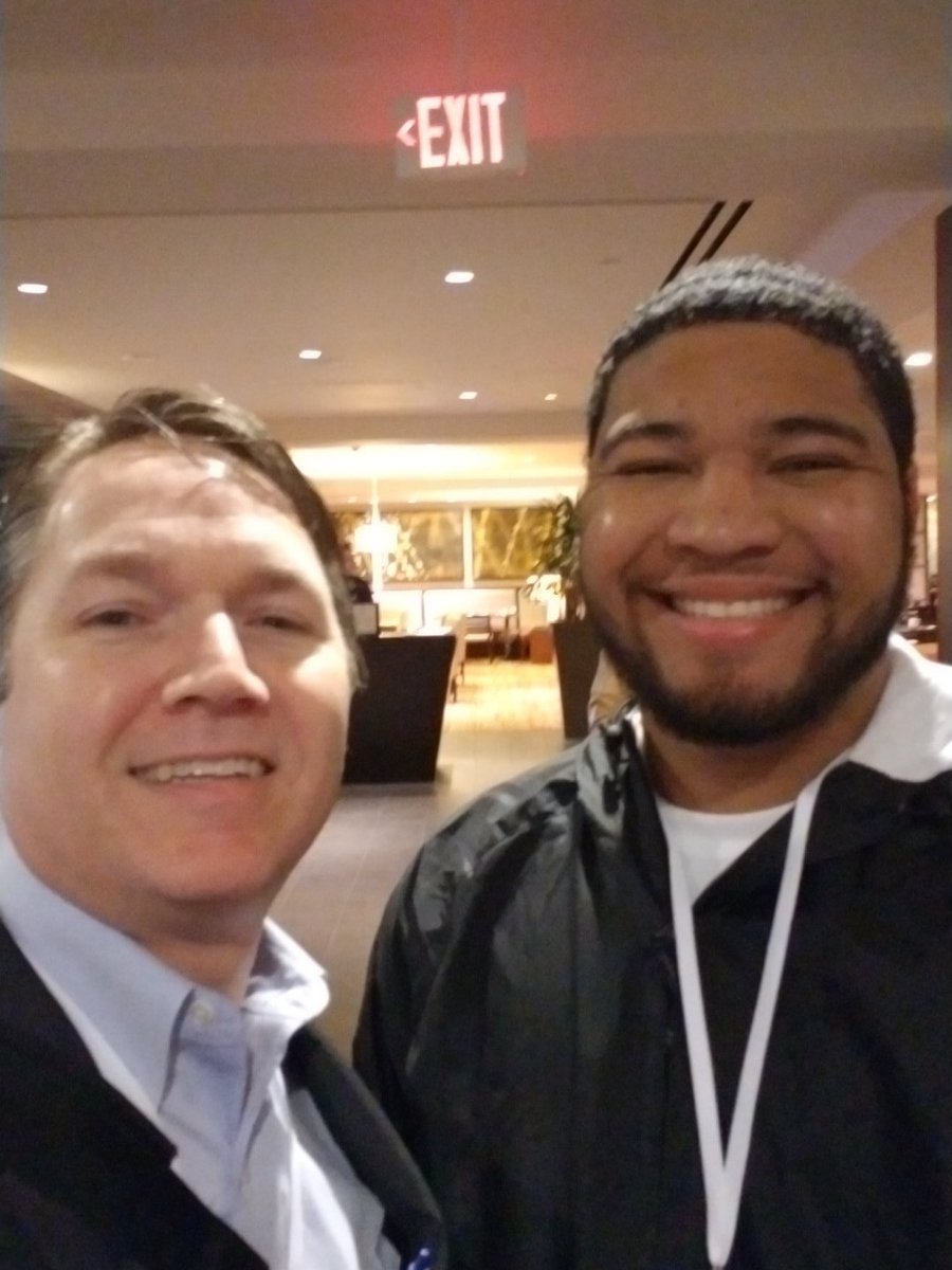 angelsuperhero's tweet photo. Excited to connect with Moises Urena and learn about his inspiring work enlisting seniors to be mentors in their school.  #YAS2018 @potusmo @facebookedu @CollegeSummit @newprofit https://t.co/nC2QaQx3j6