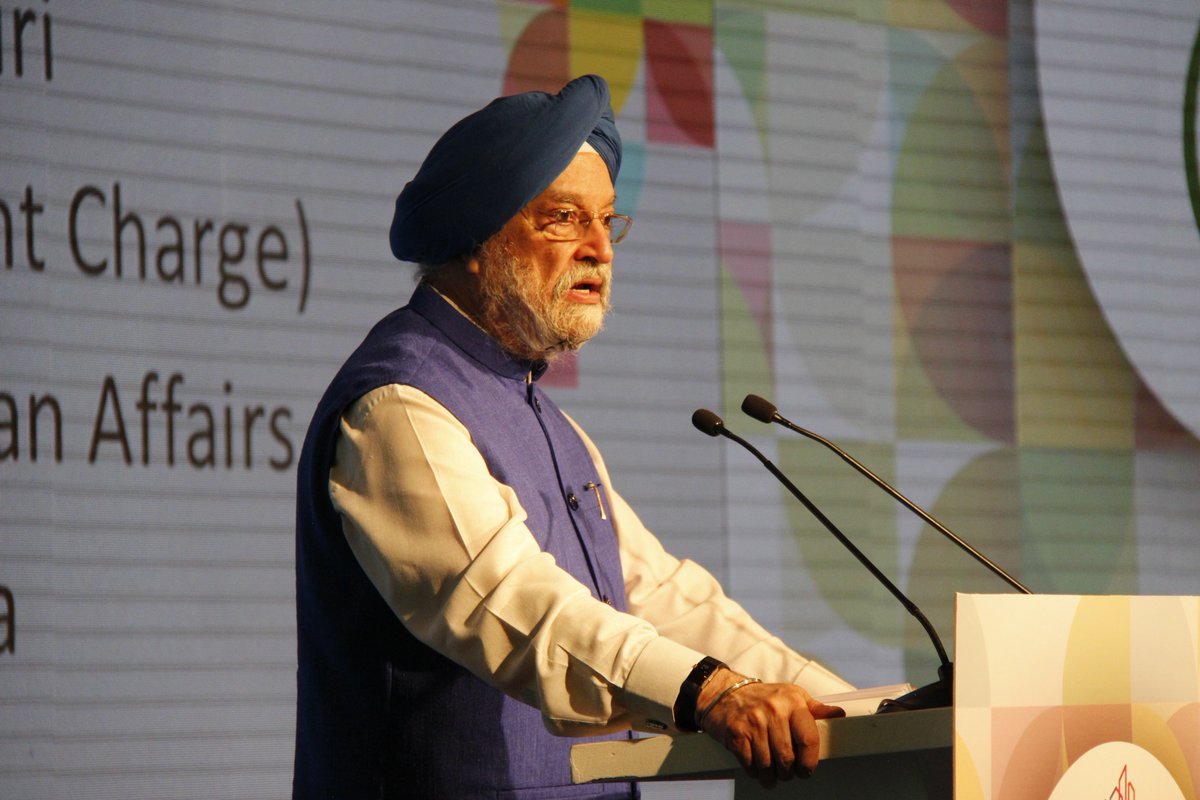 MoHUA_India's tweet photo. "PM @narendramodi has undertaken an agenda of one of the most comprehensive &amp; audacious planned urbanisation in the world"- MoS H&amp;UA @HardeepSPuri  at Smart Green Summit &amp; Awards. https://t.co/JDYCSM1a0l