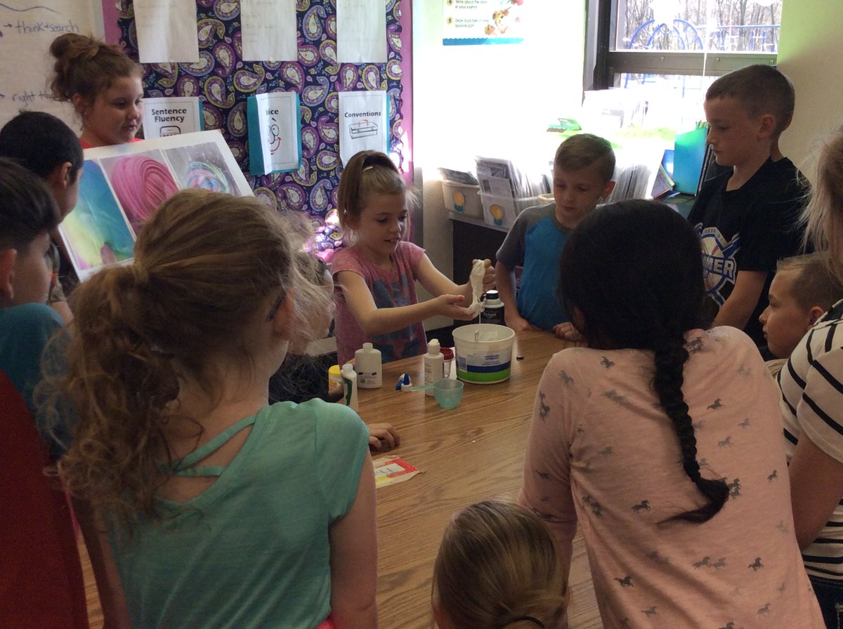 MrsCooley86's tweet photo. Slime making! Great work, Olivia!
#Evertonbearcatpride #FCSCspartanpride https://t.co/qfn2cX6zOn