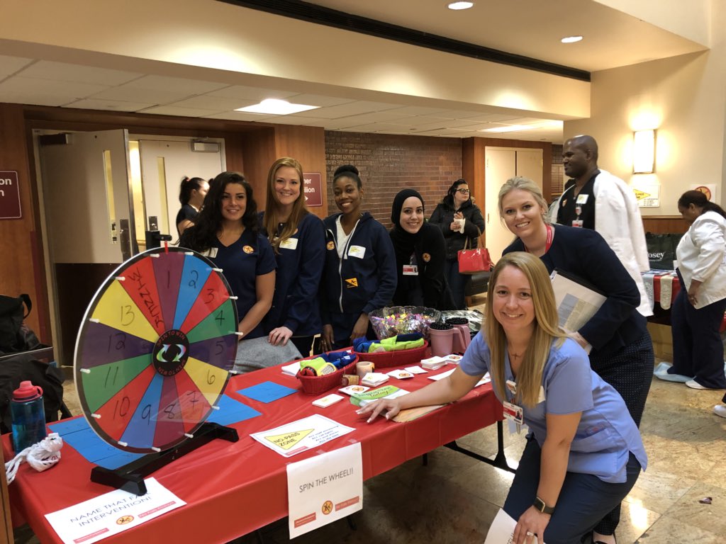 AshleyMattia3's tweet photo. #NoFallsFriday #patientsafety #everyonesjob #BklynMethodistStars #amazingthings #BklynMethodistStars @ErnestoPMir @NMaximovsky @LauraZablow @MikiColea @deb703_debbie @AishaM1025 @NYPBrooklyn https://t.co/IAbGmzxydu