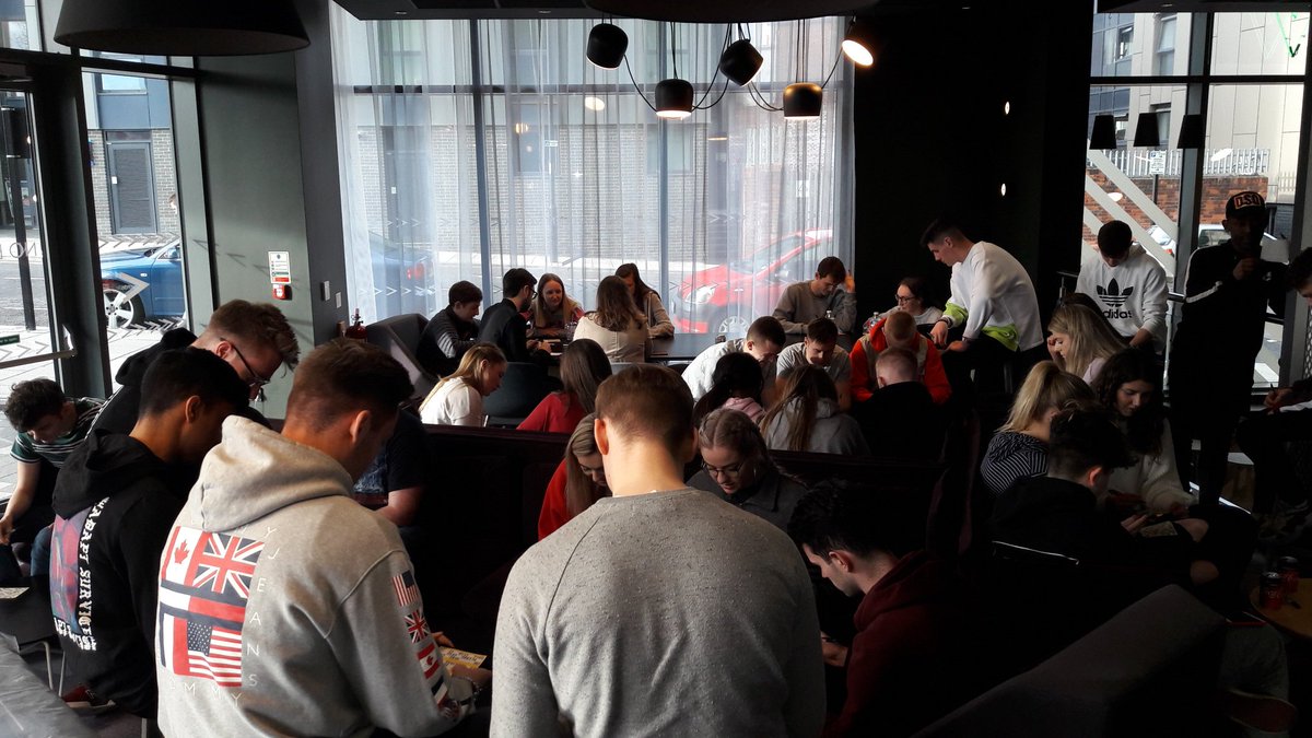 DowningNewc's tweet photo. What a fantastic turnout! Thank you to everyone who attended our Pizza &amp; Bingo Night at The View and Verde 🍕🍕🍕 https://t.co/S2mrTiArrs